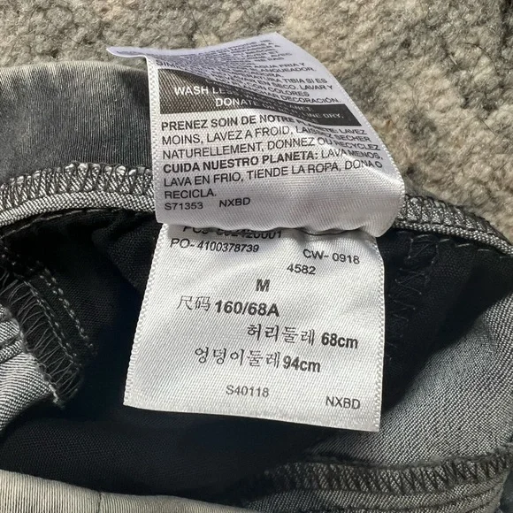 NWOT Levi’s Denizen Gray Wash High rise skinny Jeans, Jeggings size Medium - Picture 9 of 9